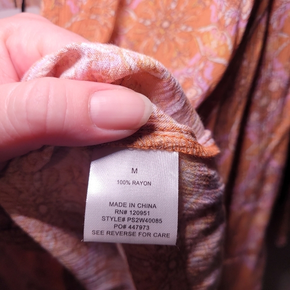 Pink rose Cover with tie and not size medium. - Picture 4 of 4